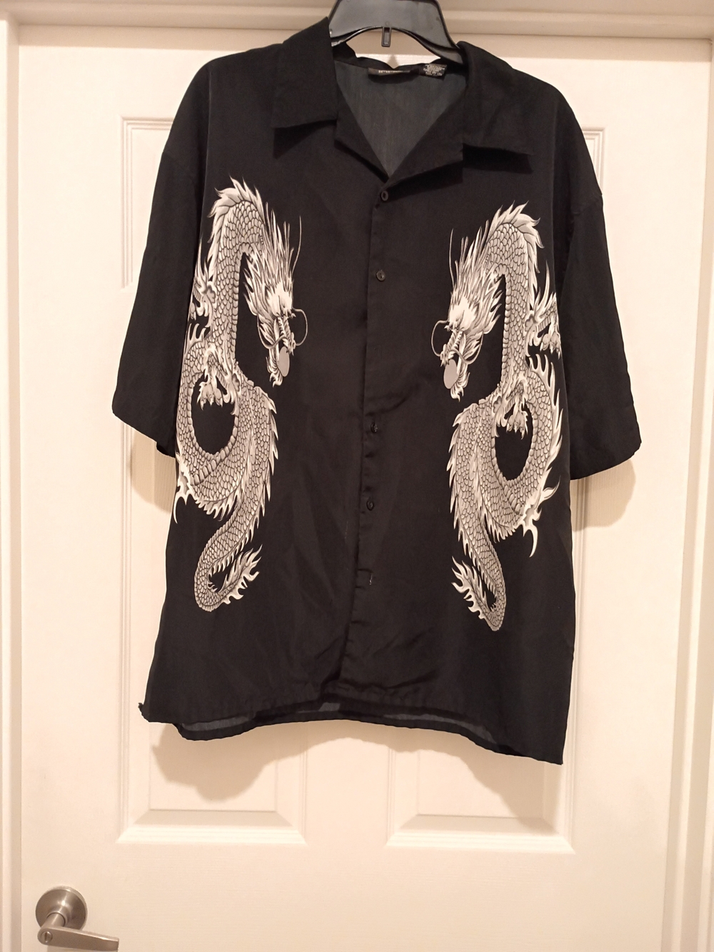 Men's Black Dragon Graphic Short Sleeve Button-Up Shirt